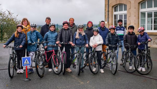 Le Département expérimente le “Savoir rouler à vélo” dans les collèges